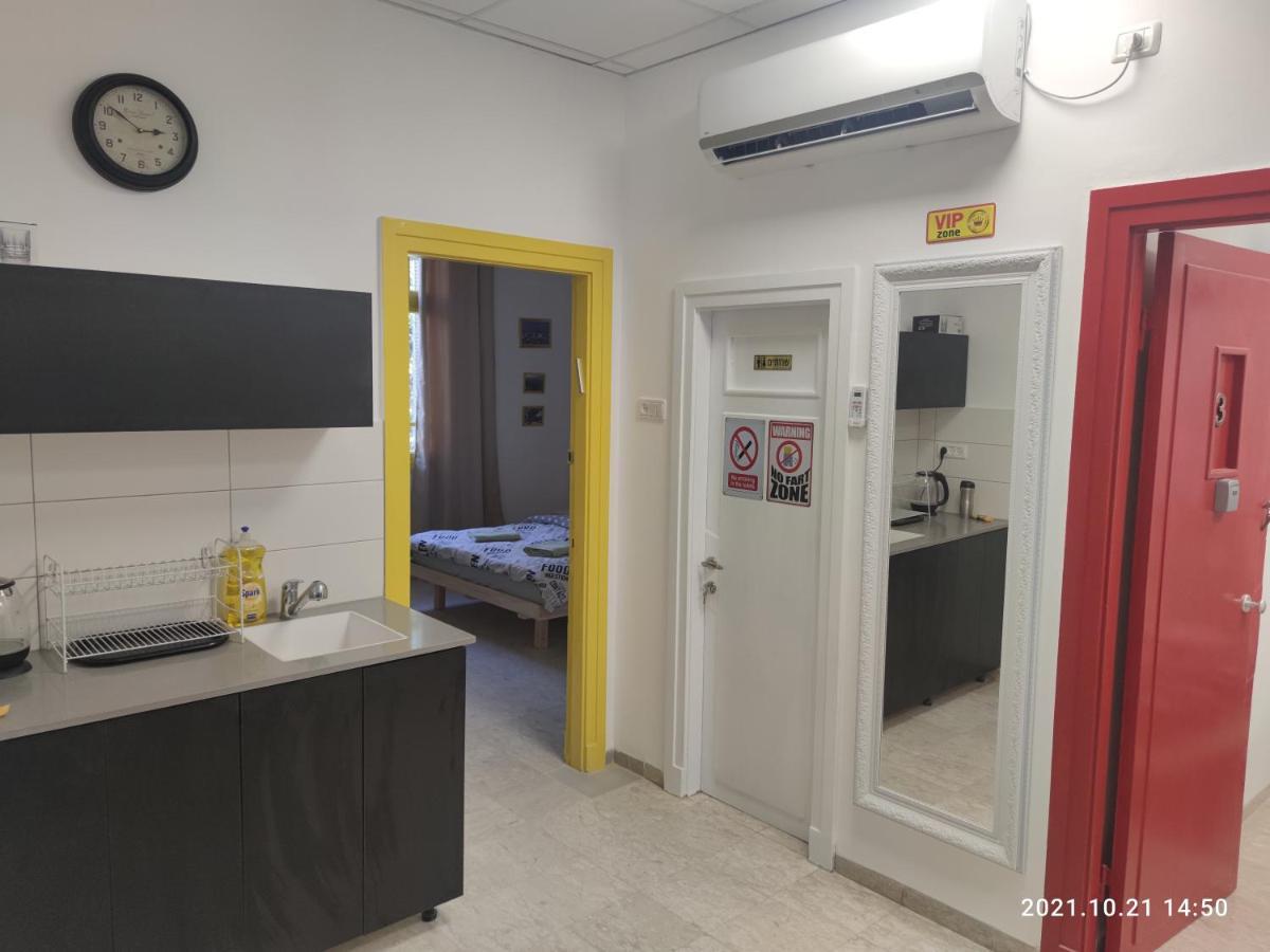 Apartment Comfy - For A Quiet, Family Holiday Without Parties حيفا المظهر الخارجي الصورة
